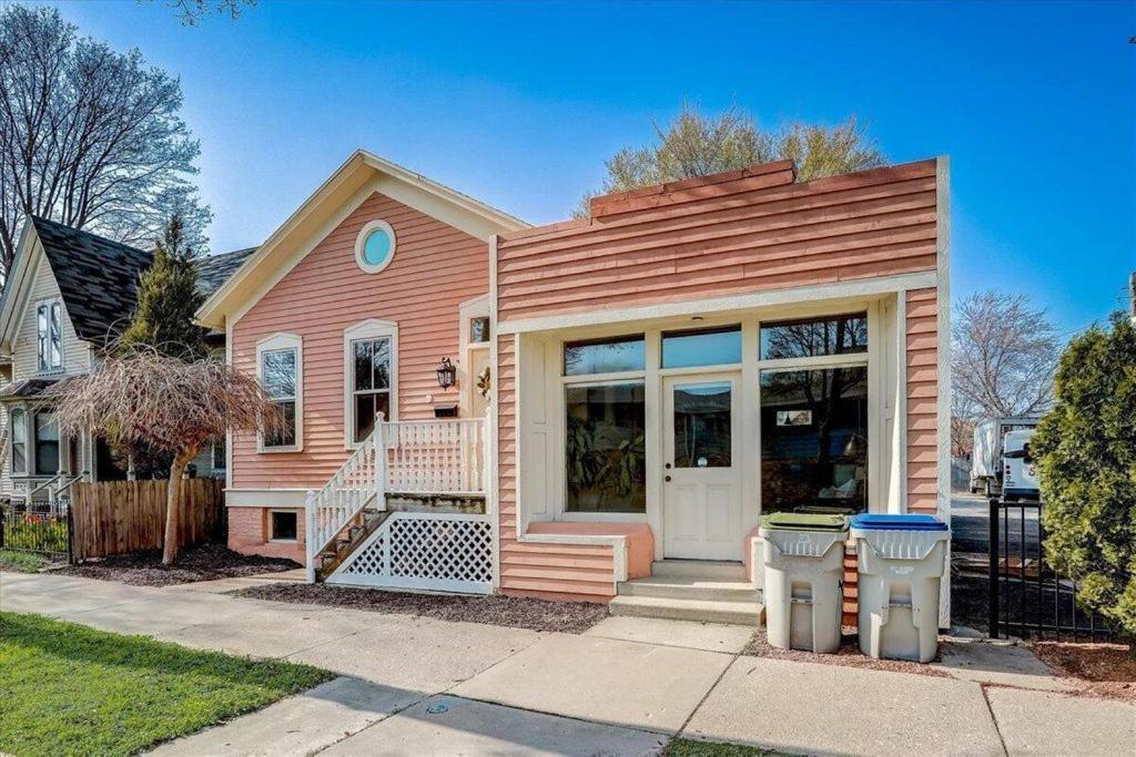 Insta Worthy Home! *Sleeps 8* - Walker'S Point! ミルウォーキー エクステリア 写真